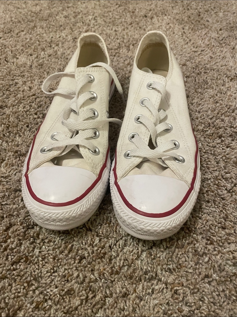 Women Converse Low-Top Sneakers in Off-White with Red Trim